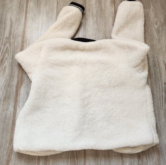 Disney Mickey Mouse 90 Years Faux Fur Jacket Cardigan Clasp Closure Medium - Picture 10 of 10